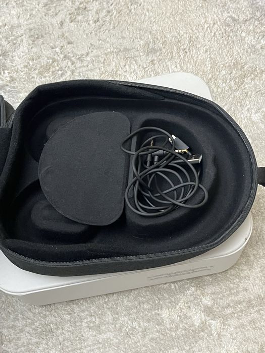 Sony WH-1000XM5 черный