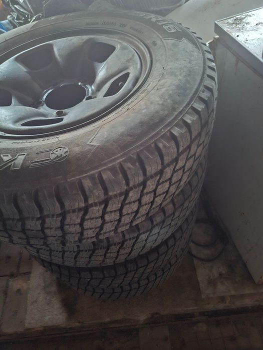 Части за Daihatsu Feroza