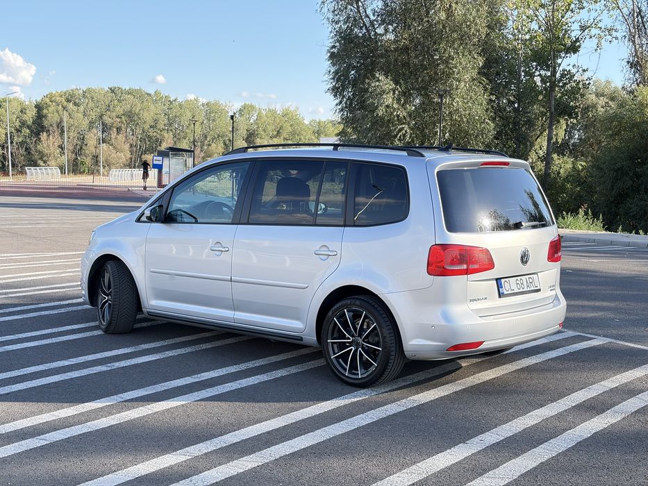 Volkswagen Touran 2012