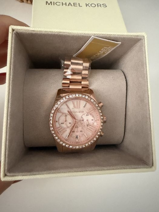 Часовник Michael Kors rose-gold