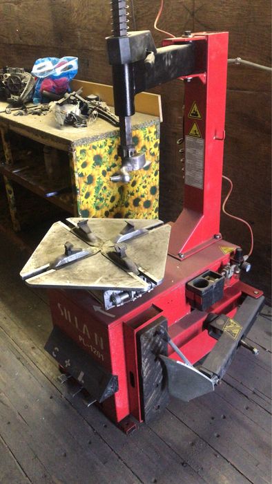 Продаю шиномонтажное оборудование для легковой машины