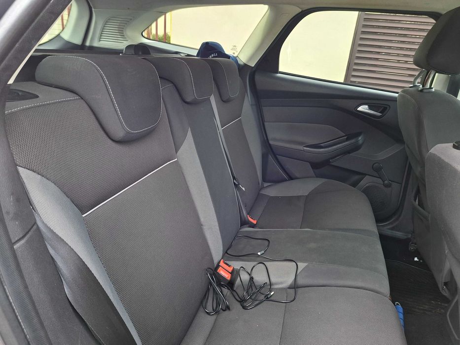 Ford Focus 2011  ,motor 1.6 aspirat ,Euro 5,merge foarte bine.