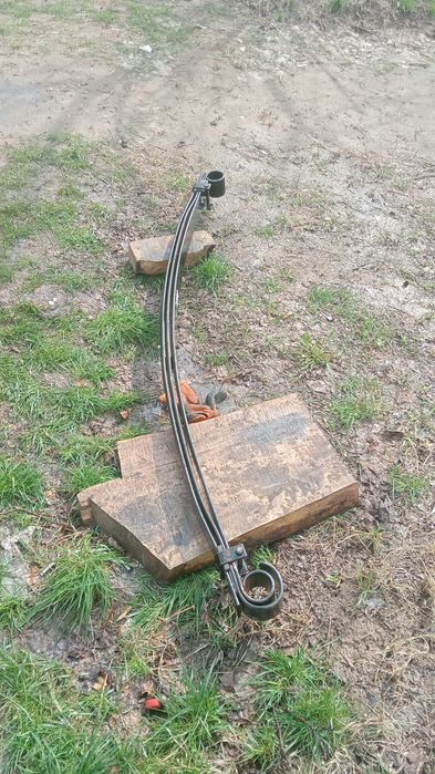 Рессор на Уаз хантер.