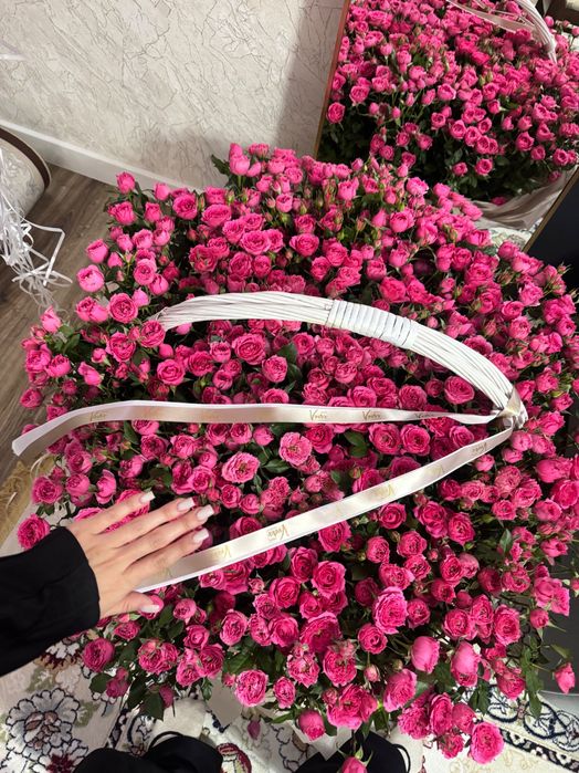 Цветы кустовые розы