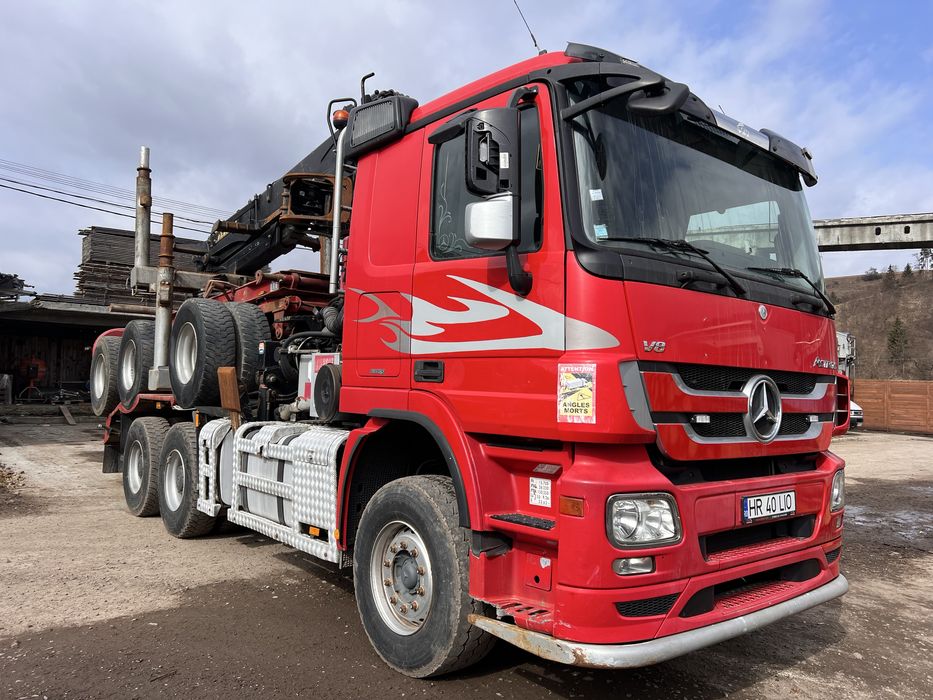 Mercedes-Benz Actros 3355 V8 camion forestier