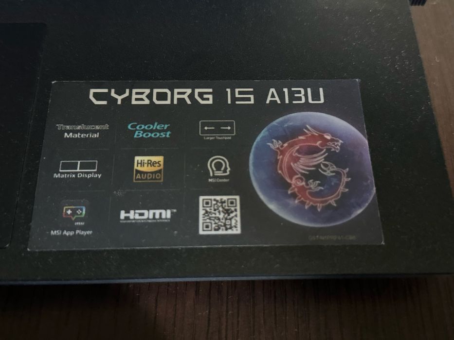 Laptop MSI Cyborg placa nvidia rtx