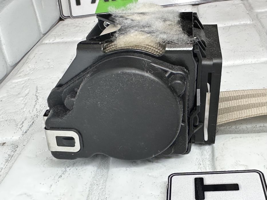 Задни колани AUDI A6 A7 C7 4G Бежови 4G8857805H