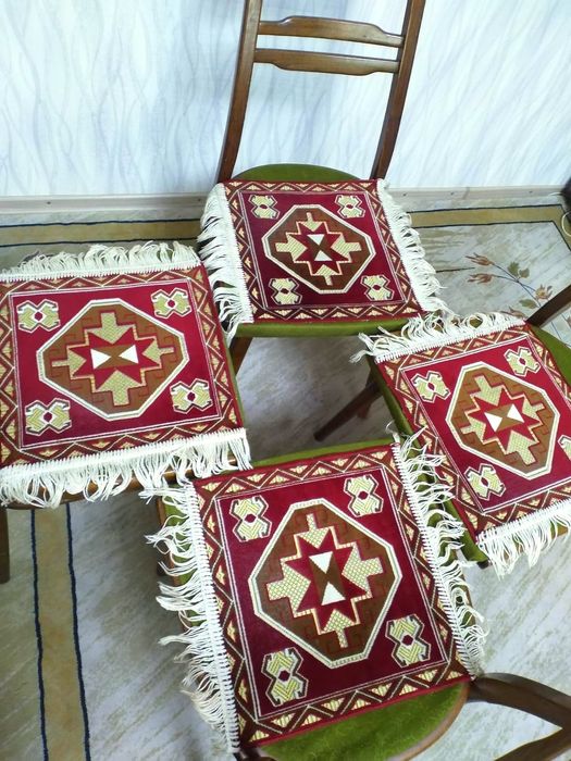 Корпешки на стулья