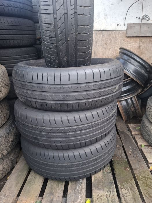 Vand 2 sau 4 anvelope 205 60 16 ca noi vara dot 2023