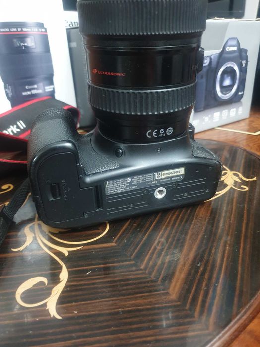 Продам Кенон 6Д марк2 боди пробег 40000кадр