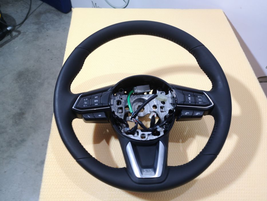 Volan piele comenzi volan padele Mazda 6 2019