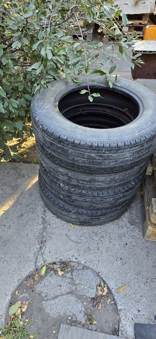 Продам  резину  газели