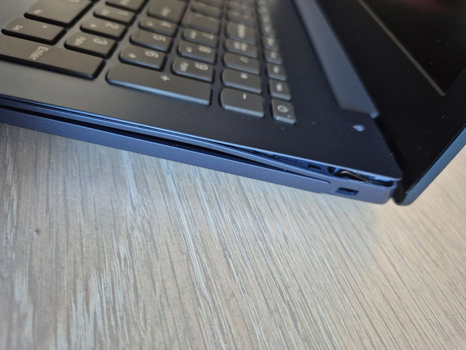 Vand laptop lenovo ideea pad 330