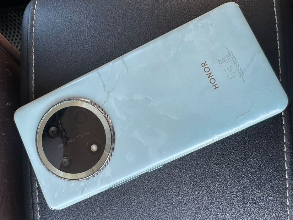 Продам телефон Honor x9c