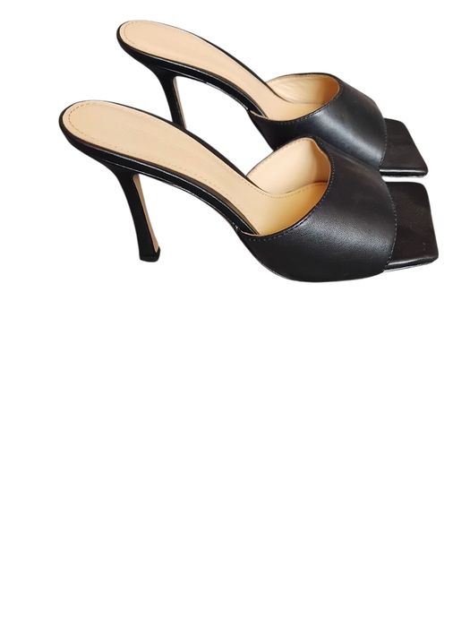 Bottega Veneta сандали