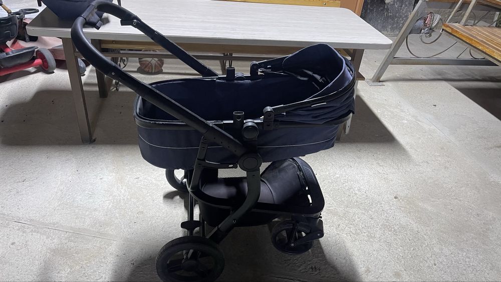 Продам коляску 2/1