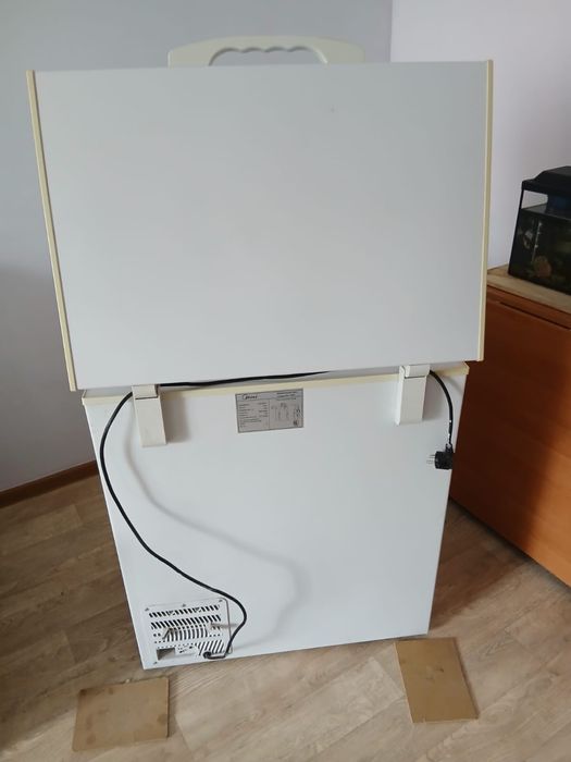 Продам морозильную камеру