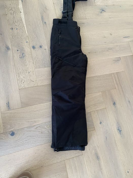 Geaca si pantaloni de schi 4F - mărime 164 (vârstă 11-13 ani)