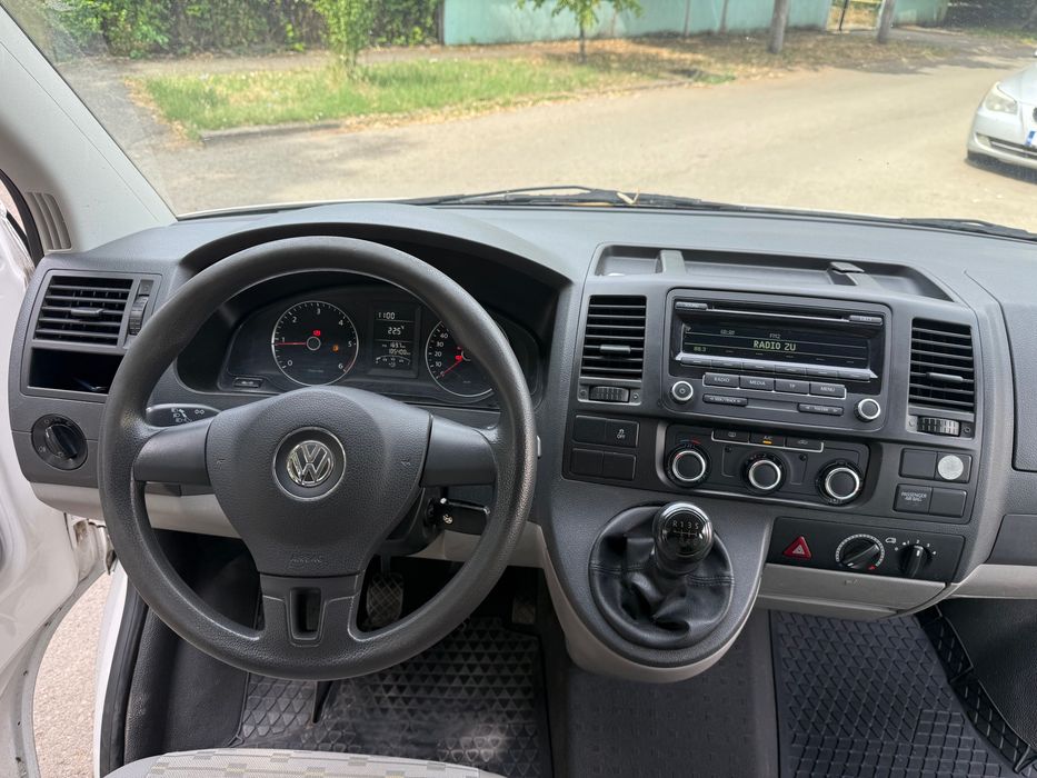 VOLKSWAGEN Transporter 2013 — imagine 5