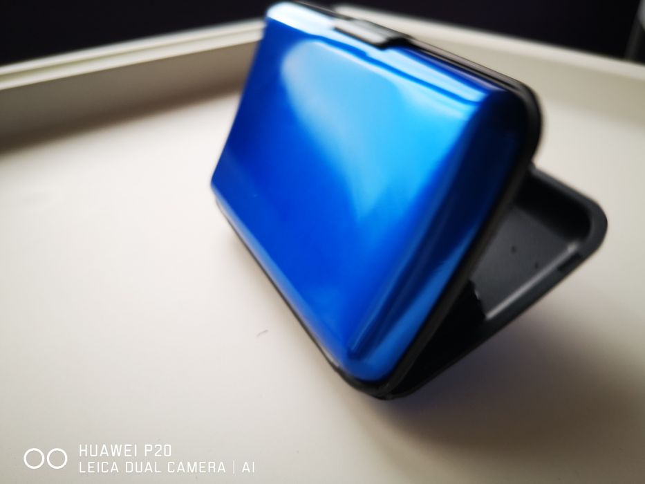 Визитник (органайзер за документи)