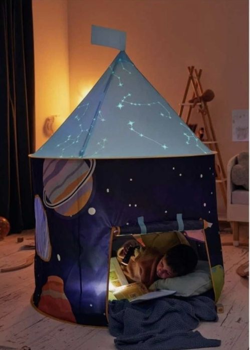 Детска палатка за игра с флуорисцентни елементи