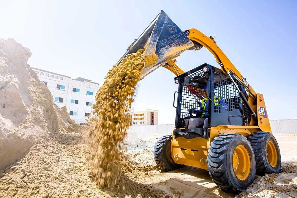 Колесный мини-погрузчик CAT [216B3] 2.6тон