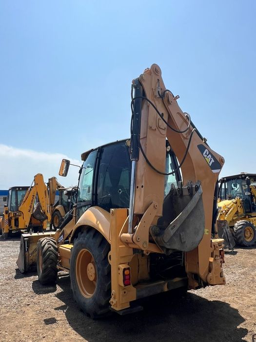 Услуга эксковатора 210 Услуга 3в1 трактора эксковатор погручика ямабу