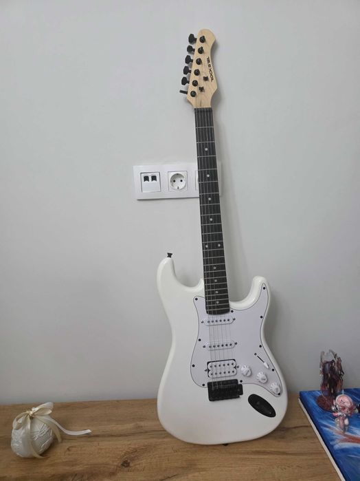 Продам электрогитару