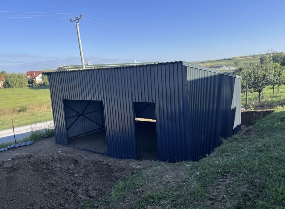 Garaje metalice din panouri