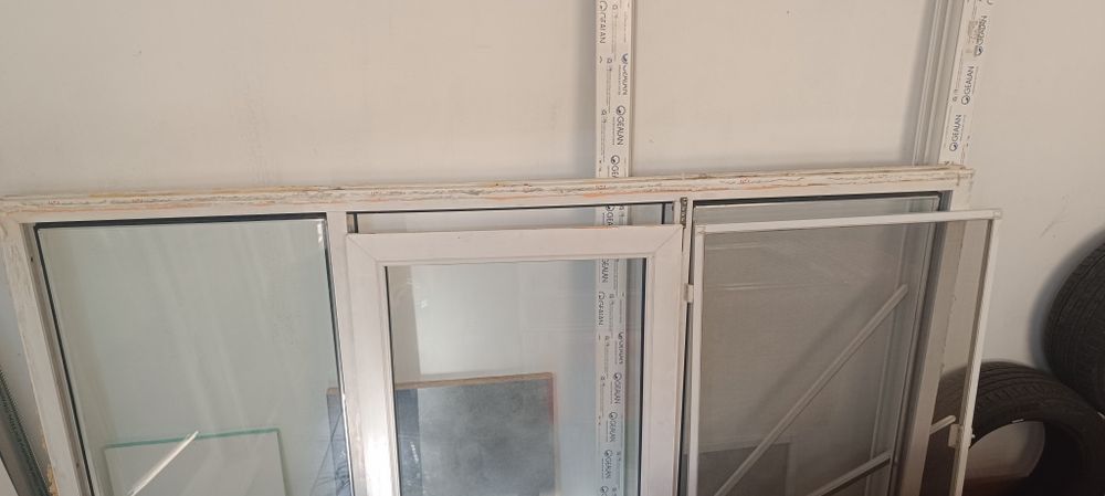 Vand geamuri termopane.