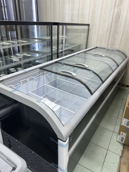 Продам витринные морозильники