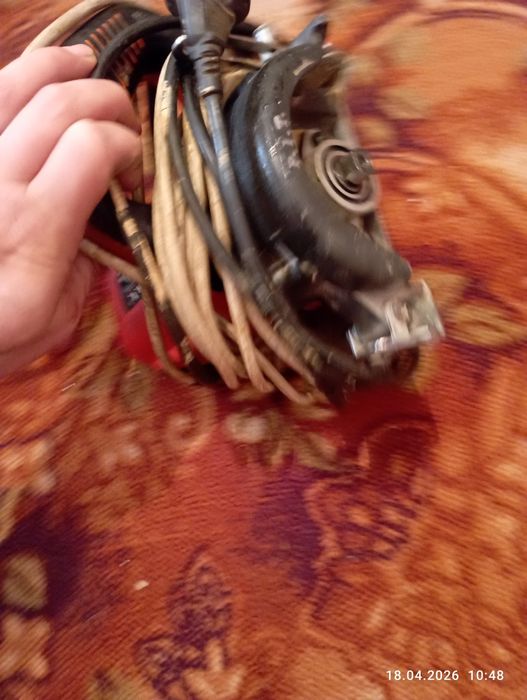 Продам пчёлки и пылесосы