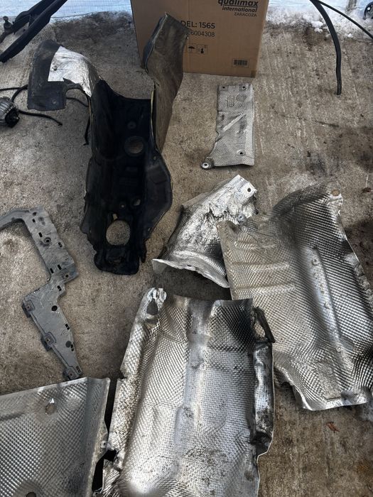 Protectie caldura scut cutie spate Bmw seria 3 e90/e91