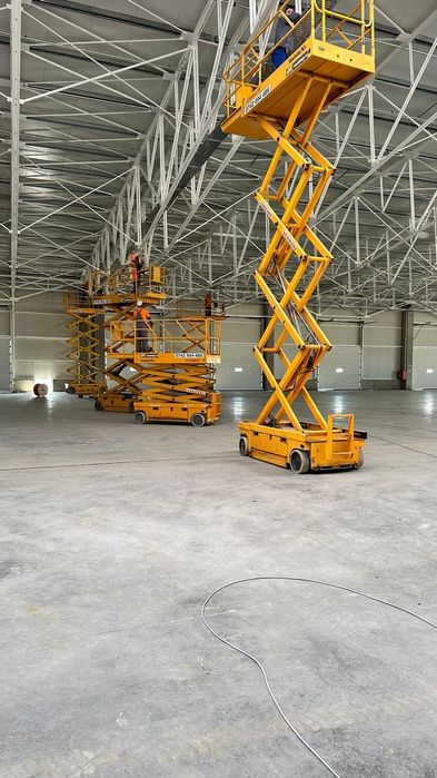 Închiriez nacela, manitou, stivuitor, telehandler,