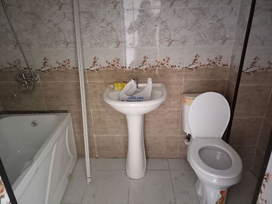 Срочно квартира сотилади