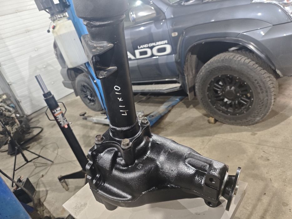 Редуктор передний LX 470 . VX 100