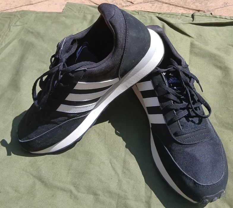 Adidas Run, NOU, marime 44, fara eticheta