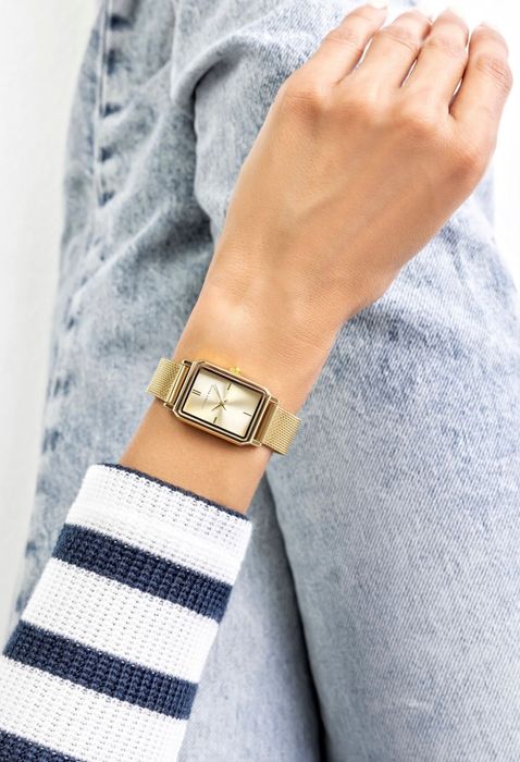 Нов дамски часовник Victoria Walls