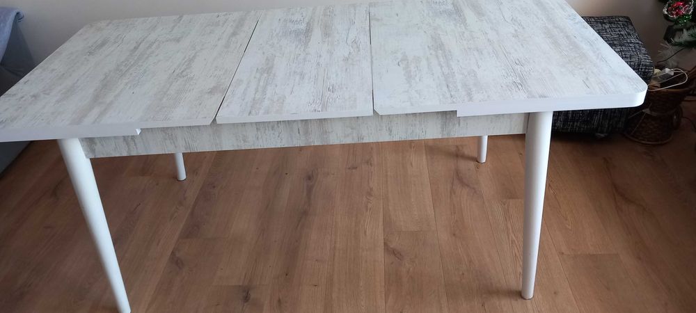 Трапезна разтегателна маса