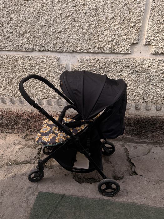 Коляска прогулочная