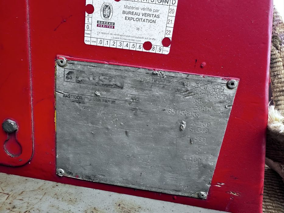 Vand Dumper de 3,5 tone in stare foarte buna de functionare