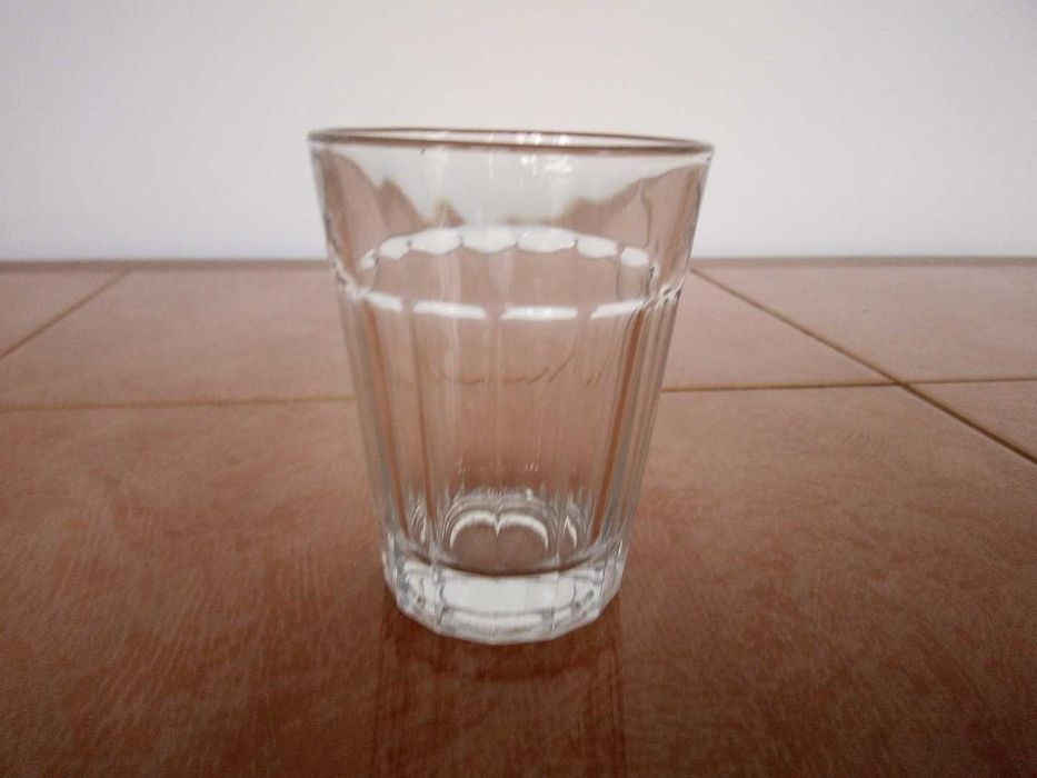 Set 20 pahare medii aperitiv / țuică / shot-uri din sticlă rezistentă