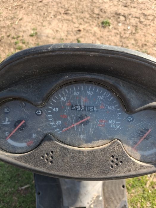 Vând scuter yamaha 160