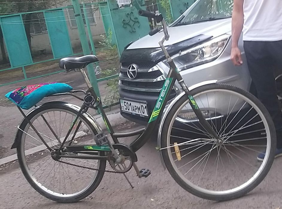 Чемодан с колесиками