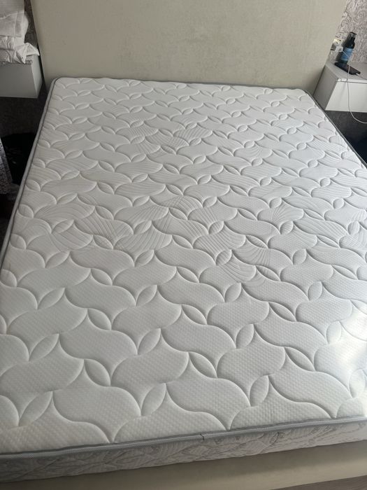 Матрас Komfort, 160x200x25 см