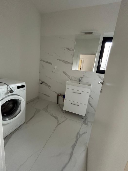 Casa de vanzare sau de inchiriat langa Pitesti