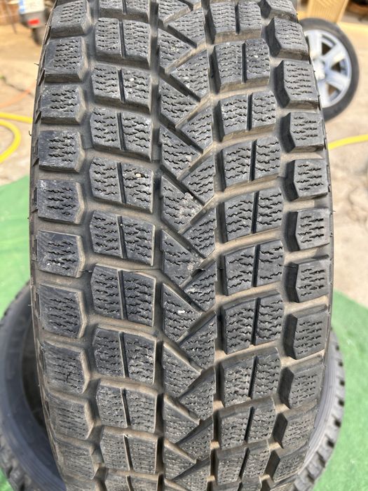 4 зимни гуми 215 60 16 presa suv maxxis 9мм  за сняг и лед