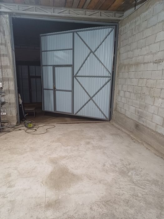 Склад сатылады өжет