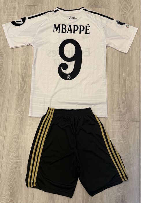 Echipament fotbal