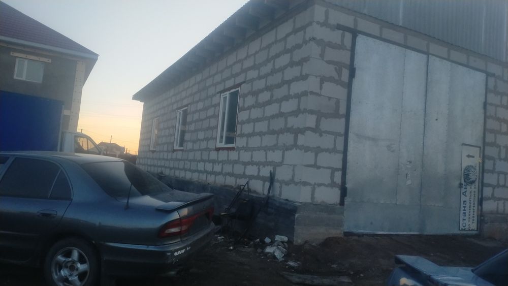 Продам большое здание под СТО, склад, бокс,